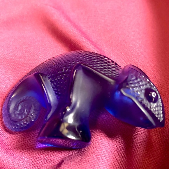 Lalique Other - Lalique Cameleon Tai-Ta saphir